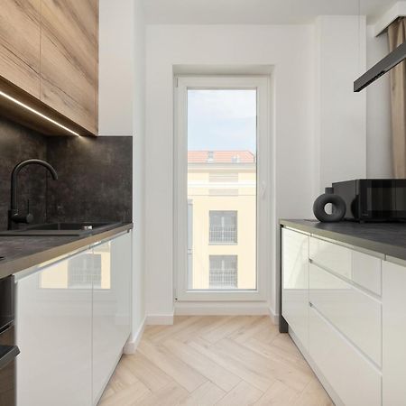 Elegancki Apartament Z Parkingiem Blisko Starego Miasta By Noclegi Renters Wroclaw Exterior photo